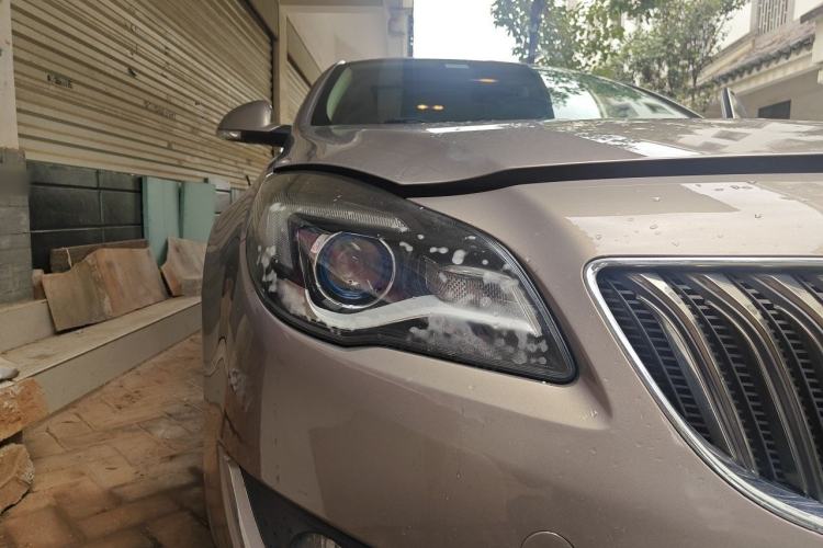 Used Buick Regal 2014 2.0L Elite Fashion Edition Right Front Headlight