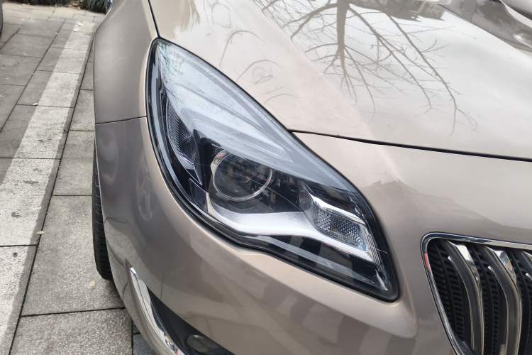 Used Buick Regal 2014 2.0L Leading Fashion Edition Right Front Headlight