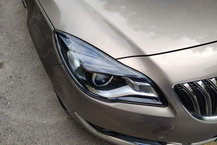 Used Buick Regal 2014 2.0L Leading Fashion Edition Right Front Headlight