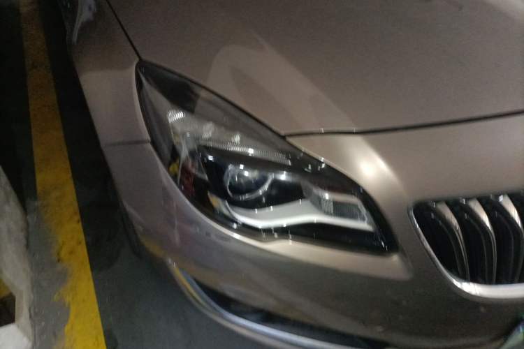 Used Buick Regal 2014 2.0L Elite Fashion Edition Right Front Headlight