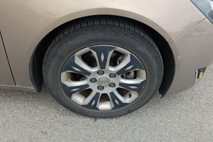 Used Buick Regal 2014 1.6T Fashionable Tech Edition Right Front Wheel Hub