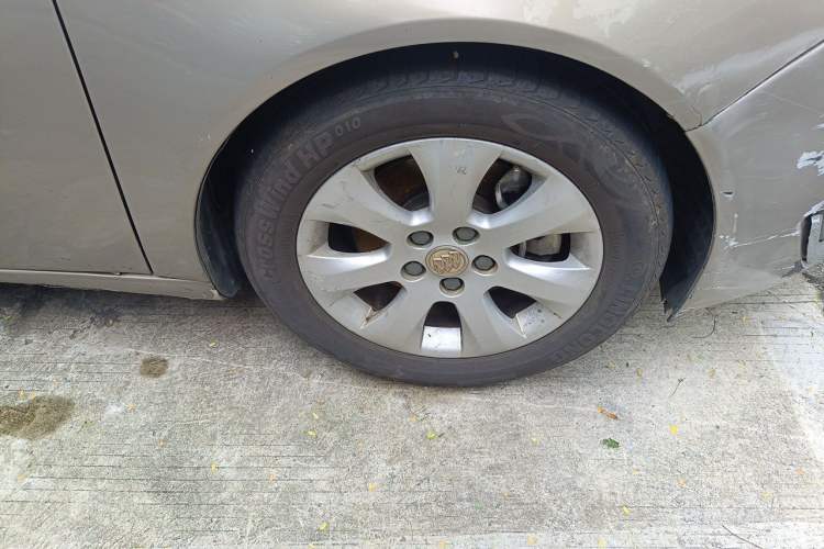 Used Buick Regal 2014 1.6T Fashionable Tech Edition Right Front Wheel Hub
