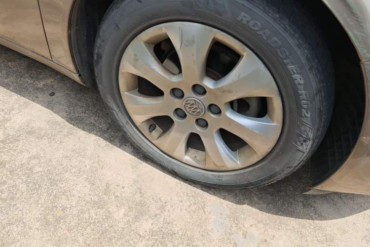 Used Buick Regal 2014 2.0L Leading Fashion Edition Right Front Wheel Hub
