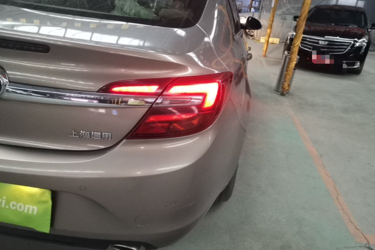 Used Buick Regal 2014 2.0L Leading Fashion Edition Right Rear Taillight