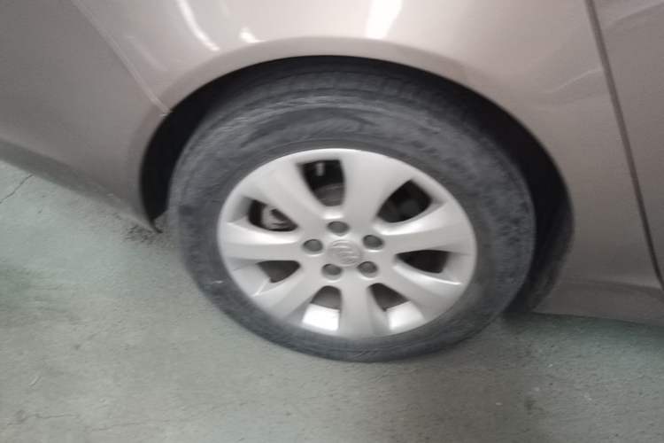 Used Buick Regal 2014 2.0L Leading Fashion Edition Right Rear Wheel Hub
