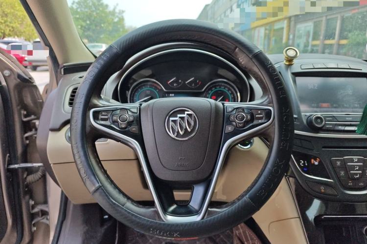 Used Buick Regal 2014 2.0L Elite Fashion Edition Steering Wheel