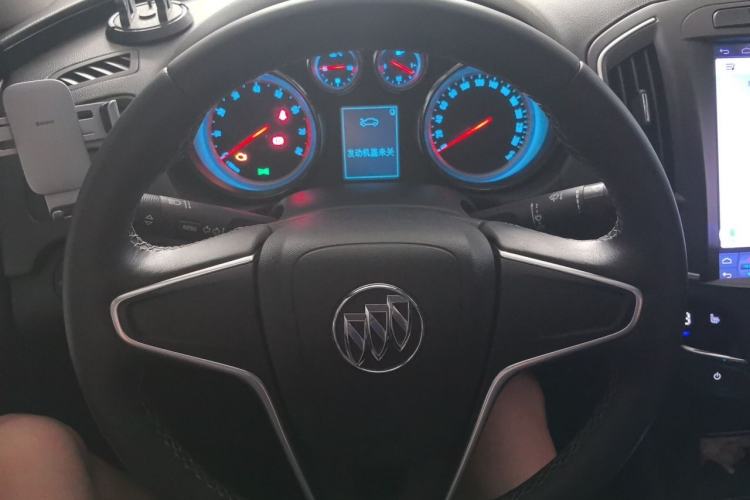 Used Buick Regal 2014 1.6T Fashionable Tech Edition Steering Wheel