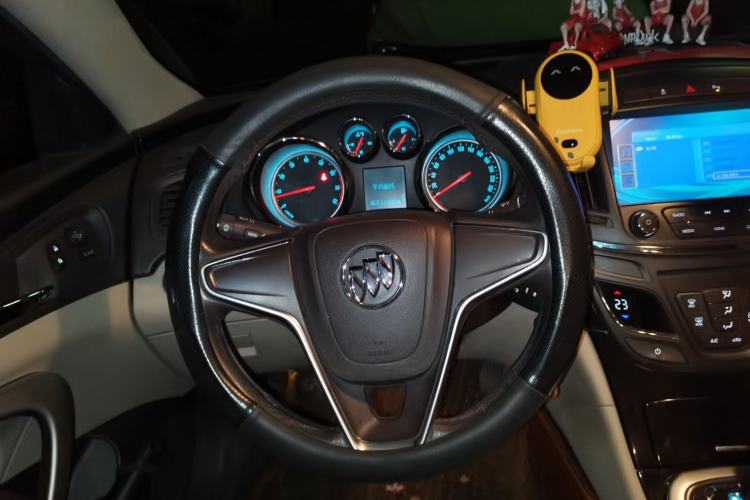 Used Buick Regal 2014 2.0L Leading Fashion Edition Steering Wheel