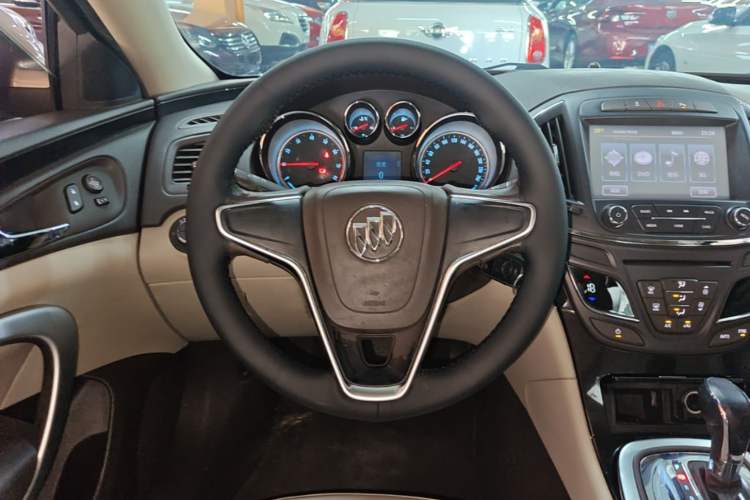 Used Buick Regal 2014 2.0L Leading Fashion Edition Steering Wheel