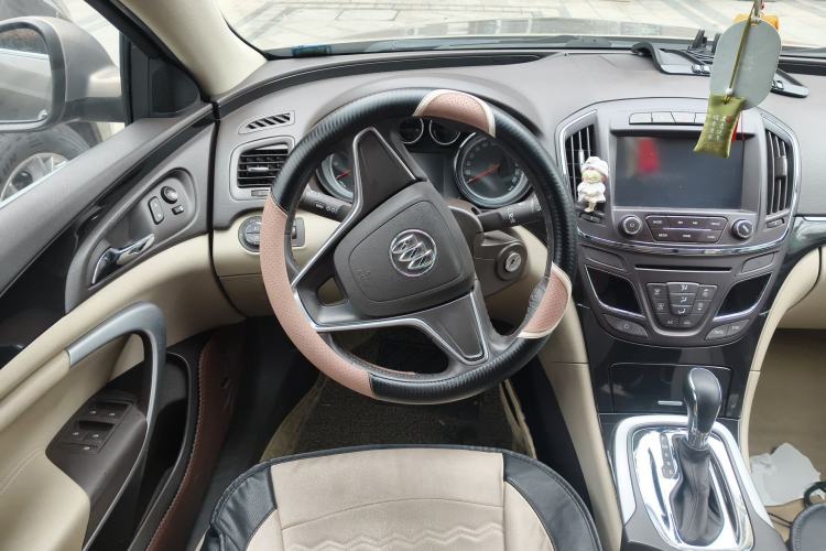 Used Buick Regal 2014 2.0L Leading Fashion Edition Steering Wheel