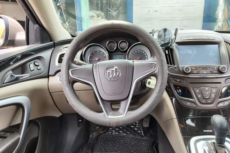 Used Buick Regal 2014 2.0L Leading Fashion Edition Steering Wheel