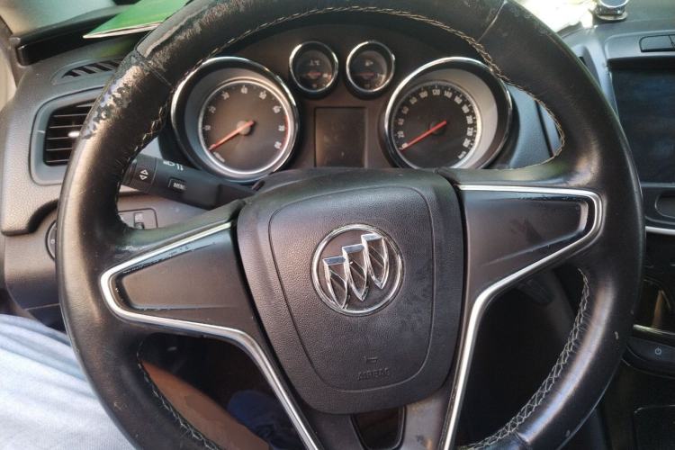 Used Buick Regal 2014 1.6T Fashionable Tech Edition Steering Wheel
