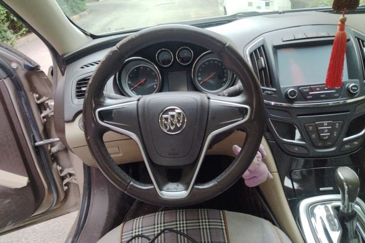 Used Buick Regal 2014 2.0L Leading Fashion Edition Steering Wheel