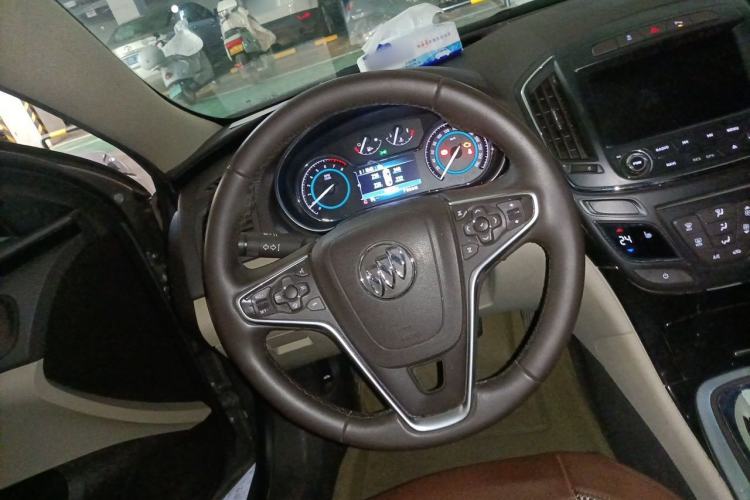 Used Buick Regal 2014 2.0L Elite Fashion Edition Steering Wheel