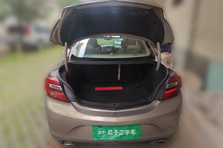 Used Buick Regal 2014 2.0L Elite Fashion Edition Trunk