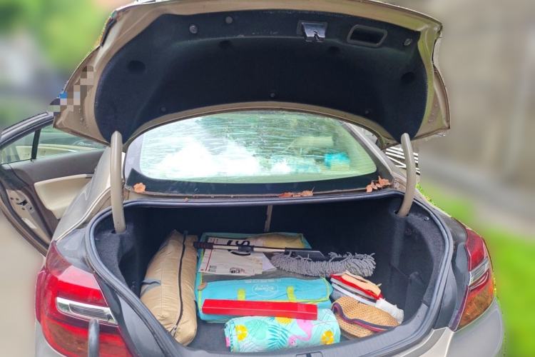 Used Buick Regal 2014 2.0L Leading Fashion Edition Trunk
