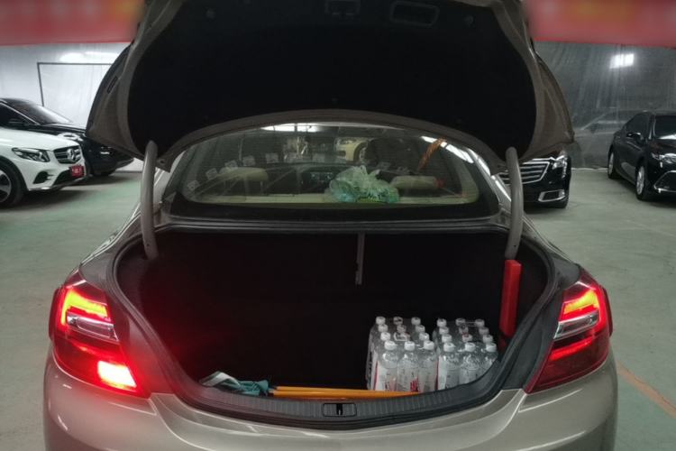 Used Buick Regal 2014 2.0L Leading Fashion Edition Trunk