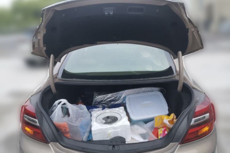 Used Buick Regal 2014 2.0L Elite Fashion Edition Trunk