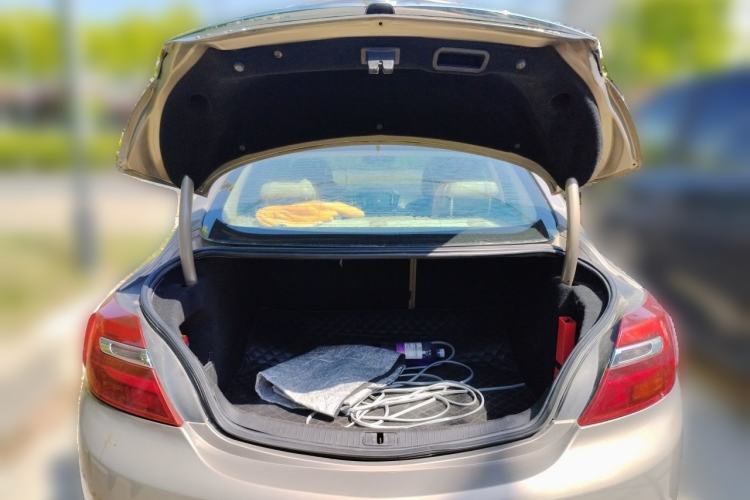 Used Buick Regal 2014 2.0L Elite Fashion Edition Trunk