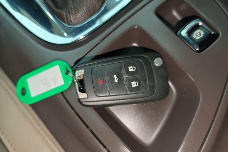 Used Buick Regal 2014 2.0L Elite Fashion Edition Vehicle Key