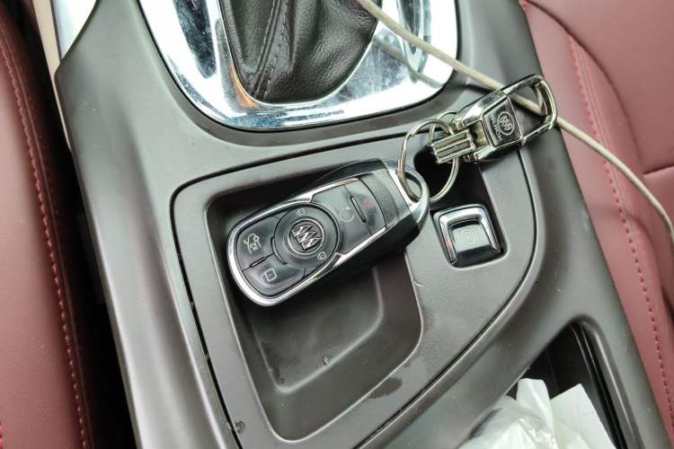 Used Buick Regal 2014 2.0L Elite Fashion Edition Vehicle Key