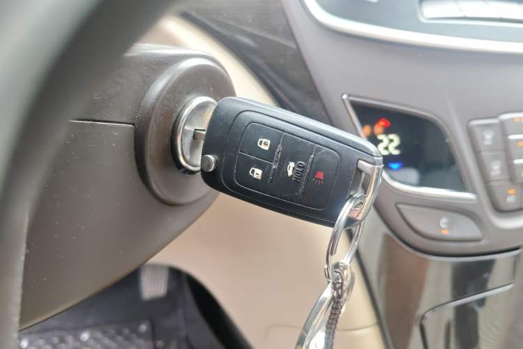 Used Buick Regal 2014 2.0L Leading Fashion Edition Vehicle Key