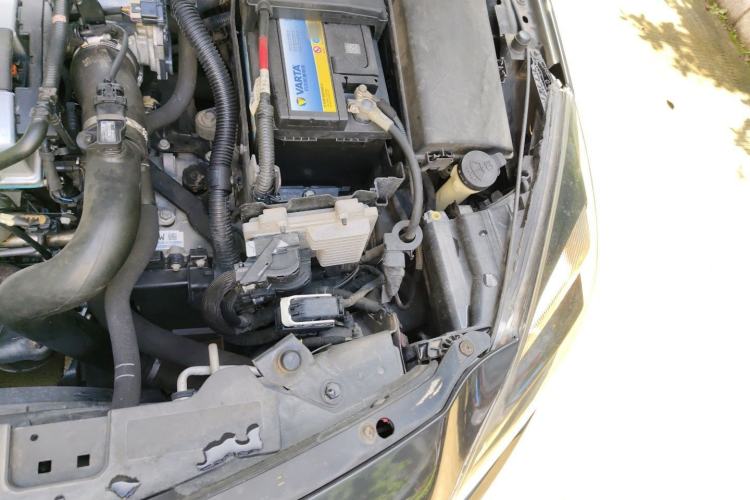 Used Buick Regal 2015 1.6T Elite Tech Model Engine Bay Left