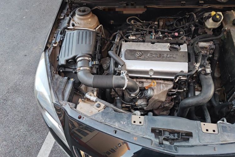 Used Buick Regal 2015 1.6T Fashion Tech Model Engine Bay Right