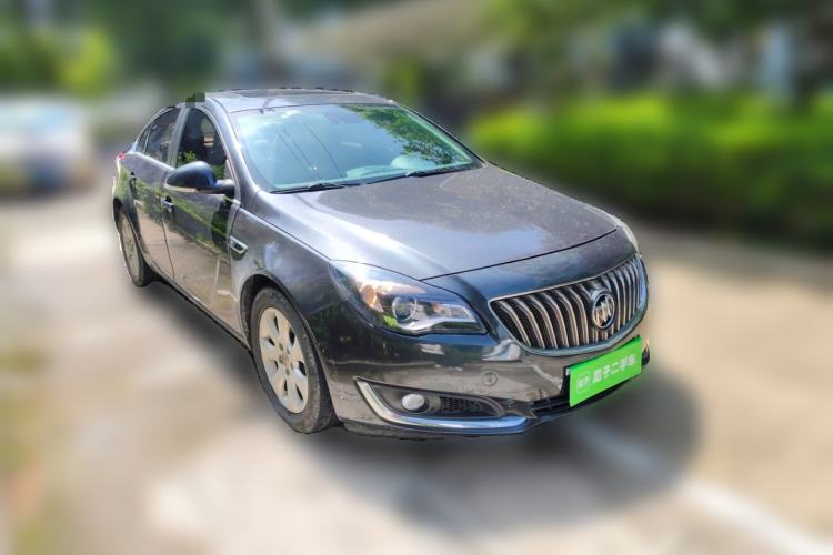 Used Buick Regal 2015 1.6T Elite Tech Model Front Right 45 Deg