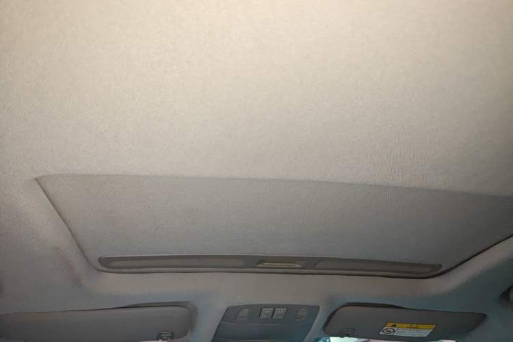 Used Buick Regal 2015 1.6T Fashion Tech Model Headliner