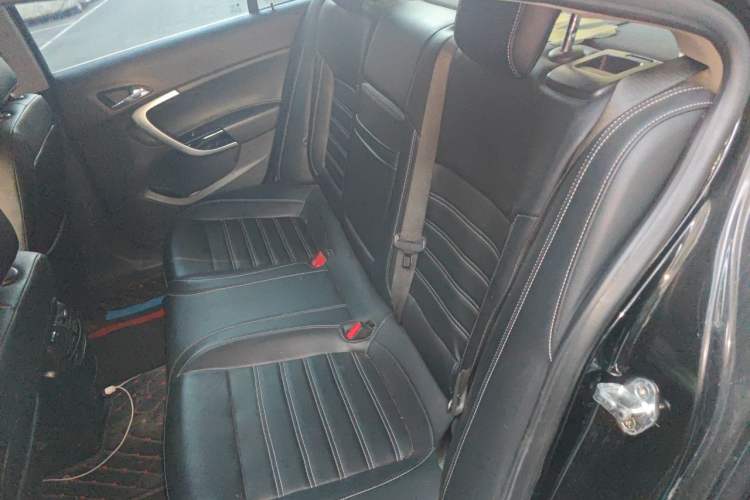 Used Buick Regal 2015 1.6T Fashion Tech Model Left Rear Seat