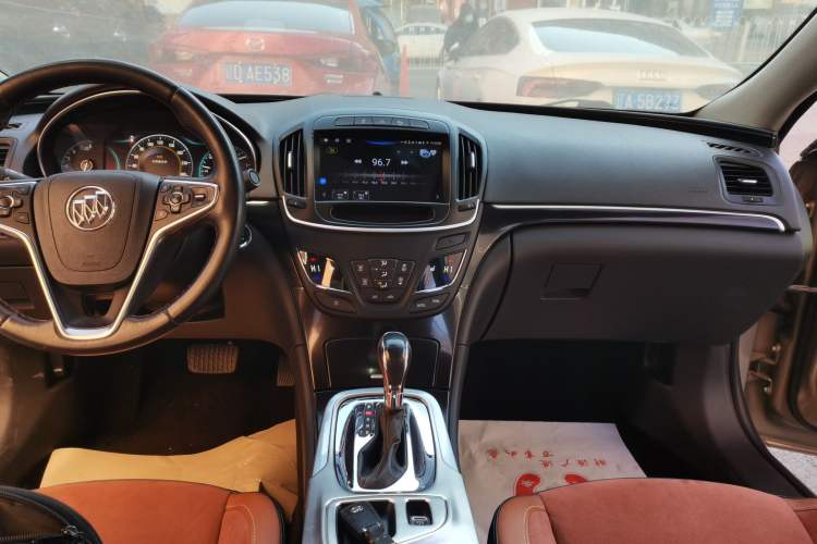 Used Buick Regal 2015 1.6T Elite Tech Model Audio And AC Panel