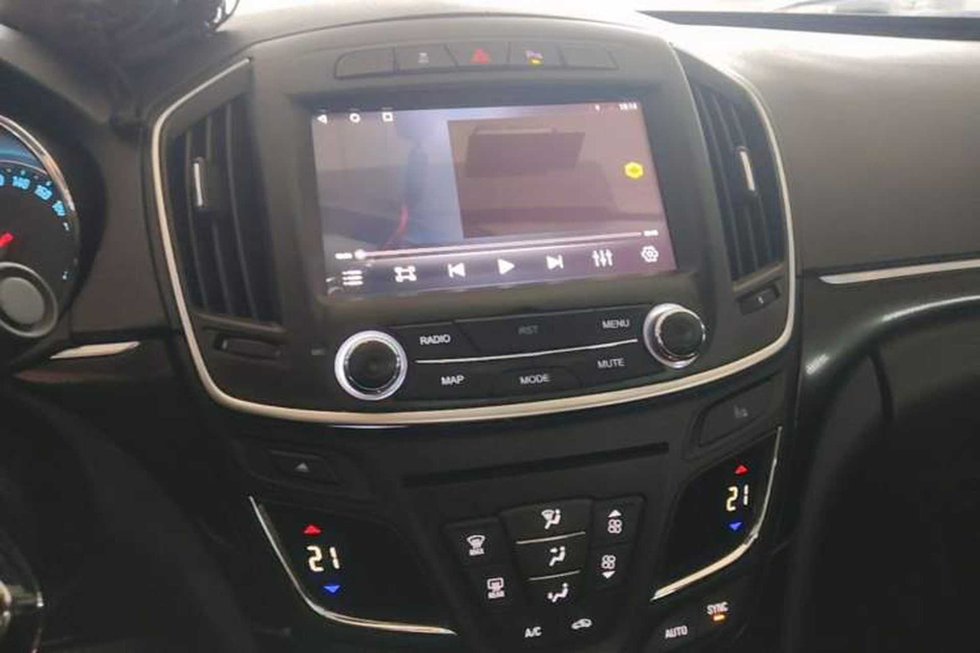 Used Buick Regal 2015 1.6T Leading Technology Model Audio And AC Panel