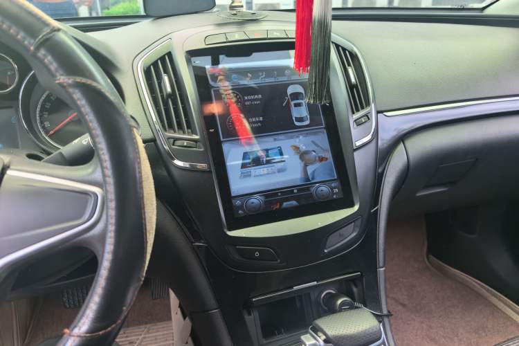 Used Buick Regal 2015 1.6T Leading Technology Model Audio And AC Panel