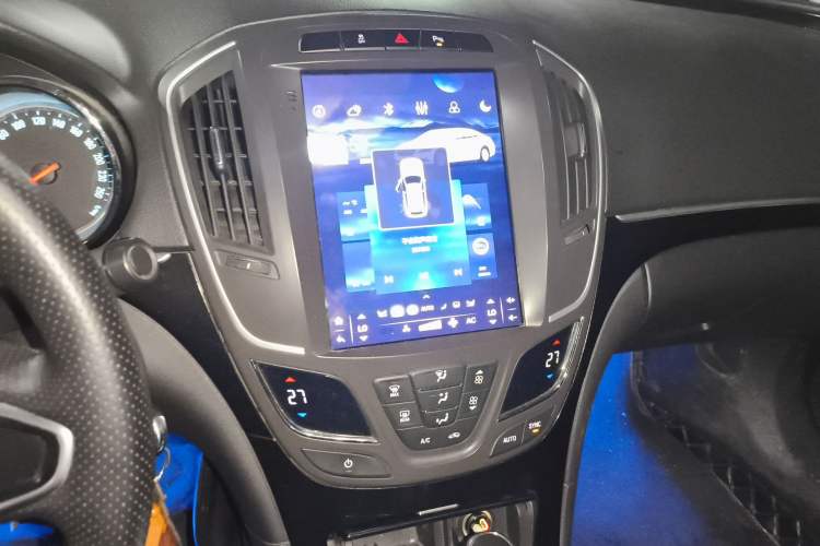 Used Buick Regal 2015 1.6T Leading Technology Model Audio And AC Panel