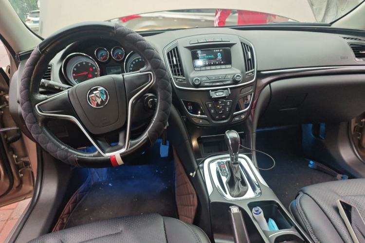 Used Buick Regal 2015 1.6T Leading Technology Model Center Console