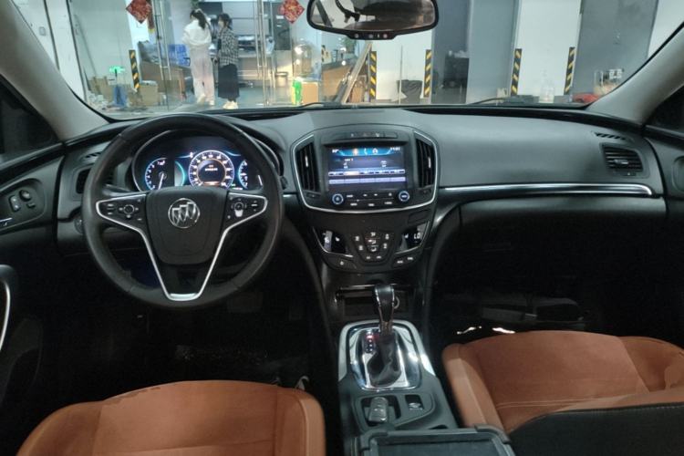 Used Buick Regal 2015 1.6T Elite Tech Model Center Console