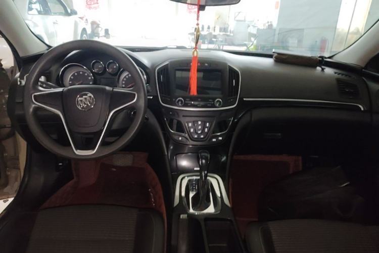Used Buick Regal 2015 1.6T Leading Technology Model Center Console