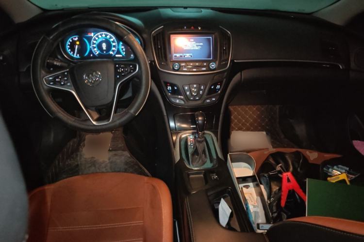 Used Buick Regal 2015 1.6T Elite Tech Model Center Console