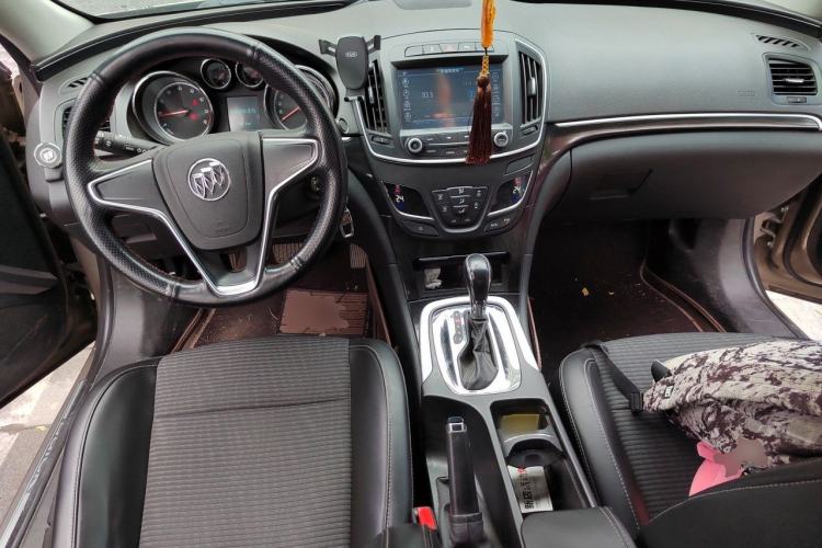 Used Buick Regal 2015 1.6T Leading Technology Model Center Console