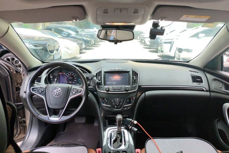 Used Buick Regal 2015 1.6T Elite Tech Model Center Console