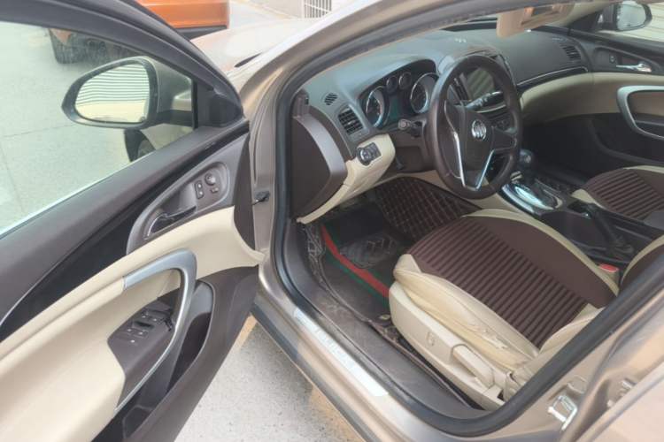 Used Buick Regal 2015 2.0L Leading Fashion Edition Driver Seat