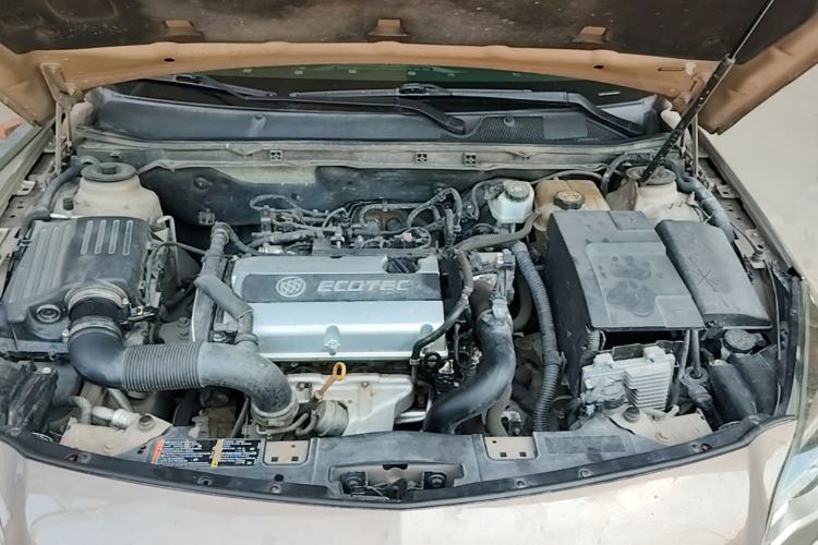 Used Buick Regal 2015 1.6T Leading Technology Model Engine Bay