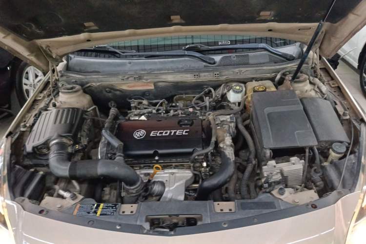 Used Buick Regal 2015 1.6T Elite Tech Model Engine Bay