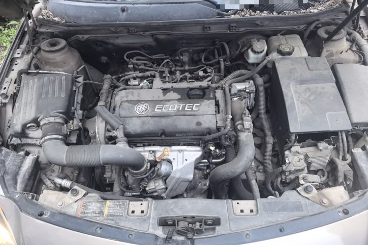 Used Buick Regal 2015 1.6T Leading Technology Model Engine Bay