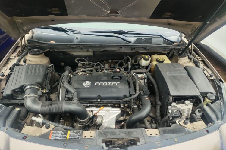 Used Buick Regal 2015 1.6T Elite Tech Model Engine Bay