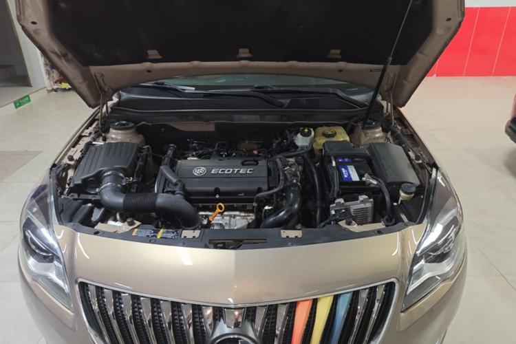Used Buick Regal 2015 1.6T Elite Tech Model Engine Bay