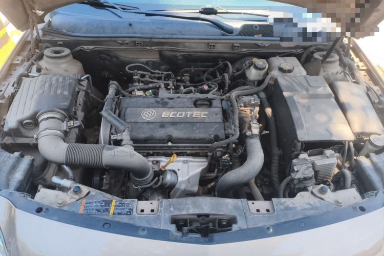 Used Buick Regal 2015 1.6T Elite Tech Model Engine Bay