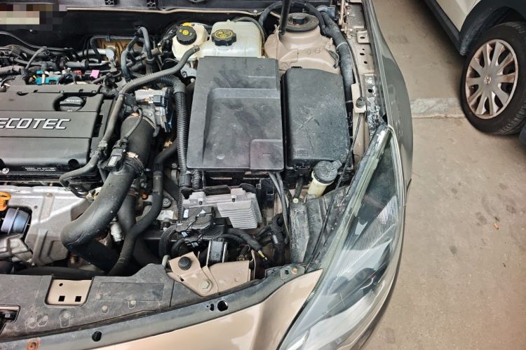 Used Buick Regal 2015 1.6T Leading Technology Model Engine Bay Left