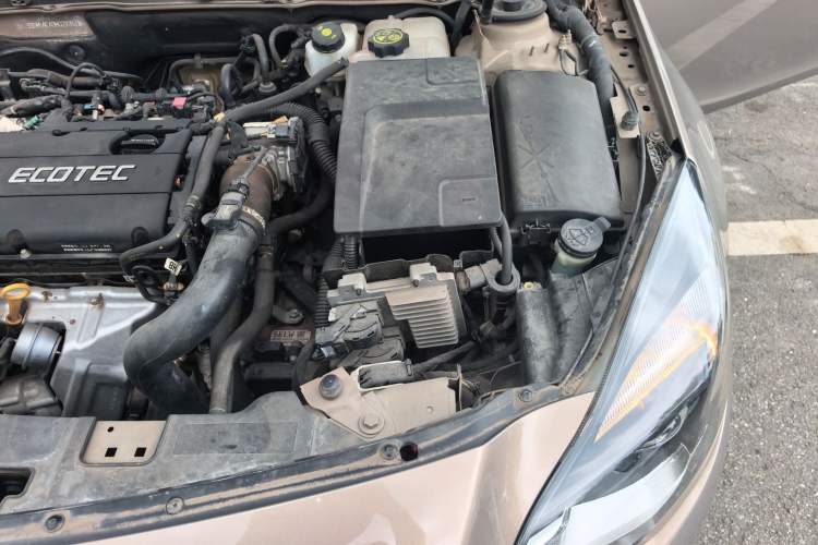 Used Buick Regal 2015 1.6T Leading Technology Model Engine Bay Left